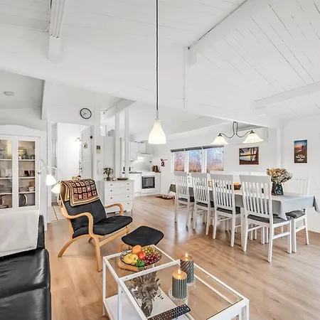 Staffan - 200m To The Fjord By Interhome 펜션