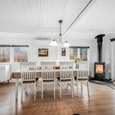 Staffan - 200m To The Fjord By Interhome