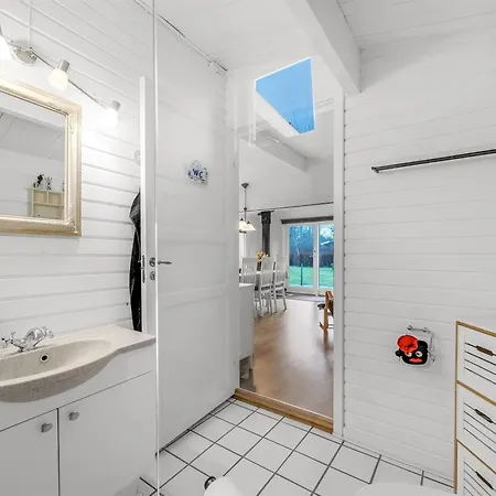 Staffan - 200m To The Fjord By Interhome *